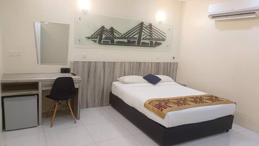 Capital O 89685 Atta Hotel Bukit Mertajam Esterno foto