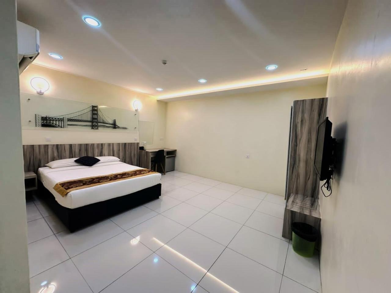 Capital O 89685 Atta Hotel Bukit Mertajam Esterno foto