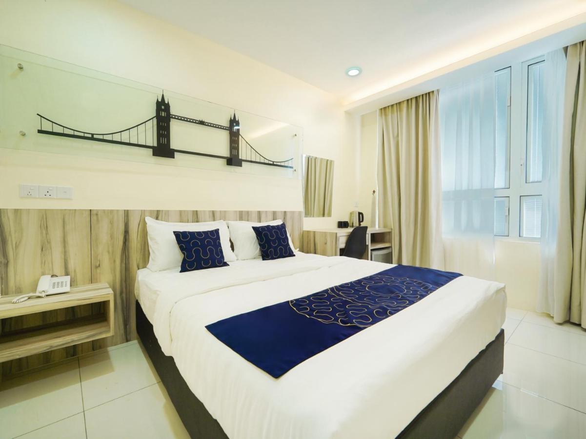 Capital O 89685 Atta Hotel Bukit Mertajam Esterno foto