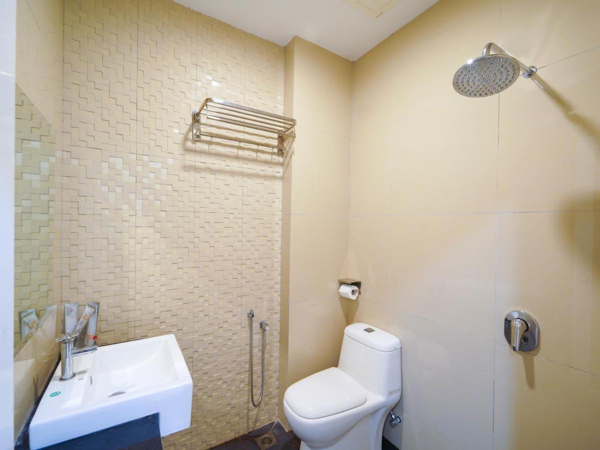 Capital O 89685 Atta Hotel Bukit Mertajam Esterno foto