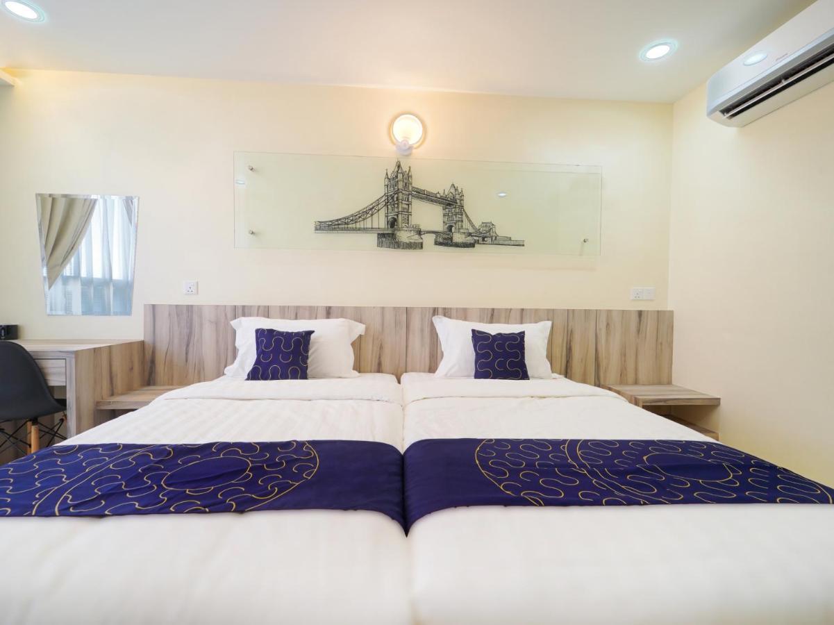 Capital O 89685 Atta Hotel Bukit Mertajam Esterno foto